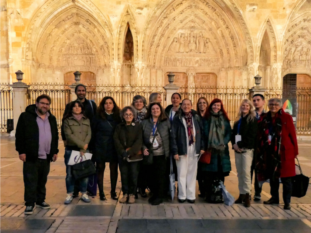 Group picture from the event.